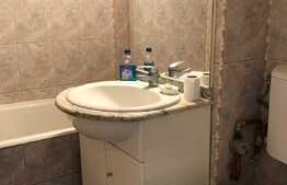 Apartament 4 camere, 80 MP etaj intermediar, Aleea Peana