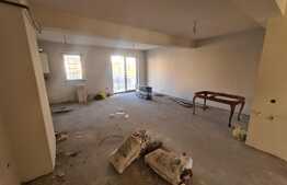 OPORTUNITATE! Apartament 3 camere, 77mp, 2 bai, etaj 2! Zona strazii Florilor!