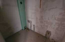 OPORTUNITATE! Apartament 3 camere, 77mp, 2 bai, etaj 2! Zona strazii Florilor!