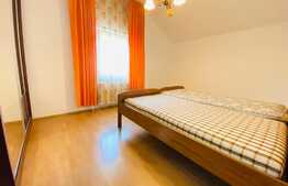 Casa cu 4 camere, 150 mp, curte, 2 parcari, zona strazii Traian Vuia 