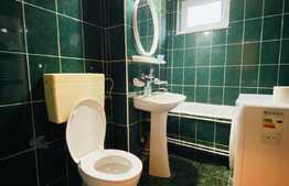 4 camere, decomandat, 100 mp, zona strazii Andrei Muresanu