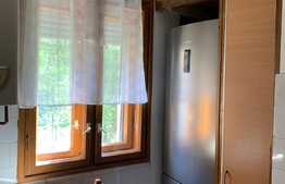 Apartament cu 3 camere, decomandate, 70 mp, parcare, zona strazii Dambovitei