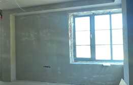 Cladire centrala noua, 270 mp, se finiseaza in functie de nevoi, curte cu locuri de parcare