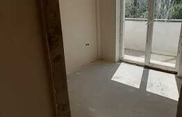 EXCLUSIVITATE! Apartament 3 camere, 75 mp, CF, 2 balcoane, zona strazii Stejarului!