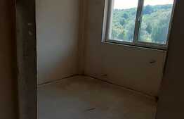 EXCLUSIVITATE ! Apartament 3 camere, CF, semifinisat! Zona strazii Stejarului!