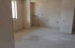 EXCLUSIVITATE ! Apartament 3 camere, CF, semifinisat! Zona strazii Stejarului!