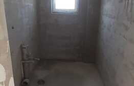 EXCLUSIVITATE ! Apartament 3 camere, CF, semifinisat! Zona strazii Stejarului!