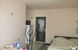 Vanzare 1 camera, 35 mp plus 10 mp balcon, zona Porii!