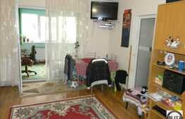 Vanzare 1 camera, 35 mp plus 10 mp balcon, zona Porii!