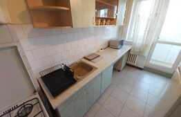 2 camere decomandate, 50 mp si Parcare, 2 balcoane, zona Hotel Royal