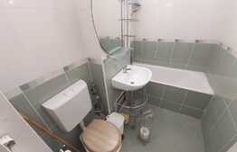 2 camere decomandate, 50 mp si Parcare, 2 balcoane, zona Hotel Royal