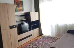 Apartament 3 camere, 60 mp, balcon, zona strazii Bucium