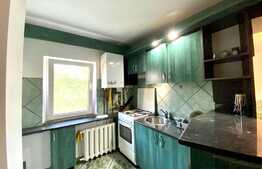 Apartament 3 camere,70 mp, zona strazii Brates