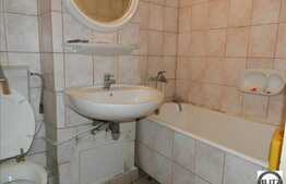 Vanzare apartament 2 camere, in zona strazii Parang cu loc de parcare