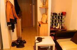 Vanzare apartament 2 camere, in zona strazii Parang cu loc de parcare