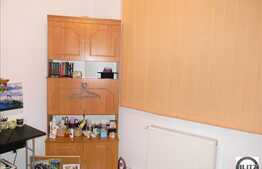 Apartament la 3 minute de Piata Cipariu, ideal investitie