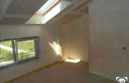 Mansarda 3 camere, 66 mp, zona usor accesibila! Posibilitate Prima Casa