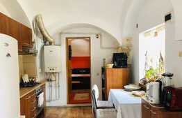 Apartament 2 camere, ultracentral, ideal pentru investitie 