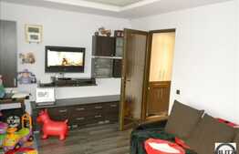 Vanzare 1 camera, 36.5 mp, parcare cu CF, A.C, zona Plopilor!