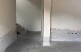 Casa cuplata de 120 mp utili, teren de 200 mp, zona Tauti!