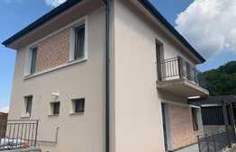 Casa cuplata de 120 mp utili, teren de 200 mp, zona Tauti!