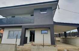 Casa individuala, 140 mp utili, 350 mp teren, asfalt, toate utilitatile, Dezmir