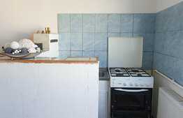 Garsoniera 21mp, zona LOMBULUI, Dambu Rotund