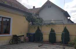 Casa de vanzare 154mp utili, 270 mp teren, zona de case