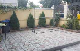 Casa de vanzare 154mp utili, 270 mp teren, zona de case