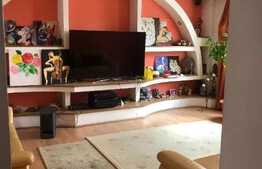 De vanzare apartament cu 3 camere, decomandat, 74.63 mp