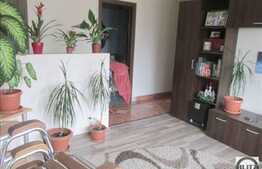 Vanzare 3 camere in zona pietei agro-alimentara, etaj intermediar