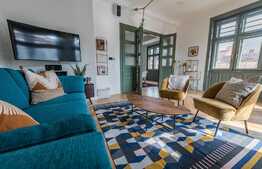 Apartament lux, 110 mp, prima inchiriere, parcare, terasa 40 mp, zona P-ta Unirii