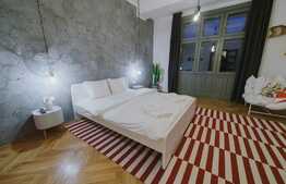 Apartament lux, 110 mp, prima inchiriere, parcare, terasa 40 mp, zona P-ta Unirii