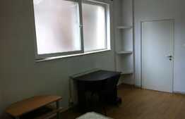 Apartament cu 2 camere, 50 mp, decomandat, zona UMF