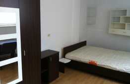Apartament cu 2 camere, 50 mp, decomandat, zona UMF