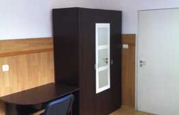 Apartament cu 2 camere, 50 mp, decomandat, zona UMF