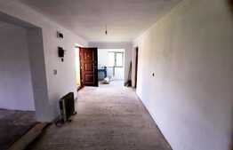 Casa individuala, renovata, 120mp si teren de 700mp, la 5 min de Auchan