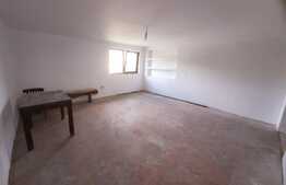 Casa individuala, renovata, 120mp si teren de 700mp, la 5 min de Auchan