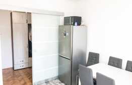 Apartament de 2 camere, la cheie, decomandat, etaj intermediar, 53 mp, zona Piata Marasti