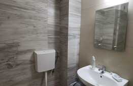 Apartament 3 camere, semidecomandat, 64 mp, zona 7 strazi