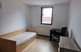 Apartament 3 camere, semidecomandat, 64 mp, zona 7 strazi