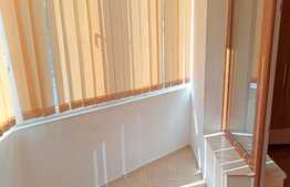 Apartament finisat, 3 camere, parcare si boxa! Zona Terra!