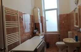 Apartament de lux, 3 camere, decomandat, 100 mp, in zona Piata Unirii