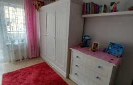 Apartament 3 camere, 2 bai, 62 mp, loc parcare, zona Terra ! 