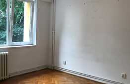 Apartament 4 camere, nemobilat, 110 mp, zona Aleea Muscel