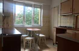 Apartament 4 camere, nemobilat, 110 mp, zona Aleea Muscel