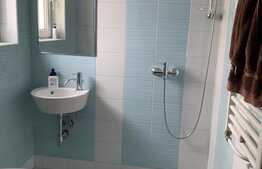 Duplex de vanzare, 115 mp, teren 120 mp, parcare, zona strazii Florilor