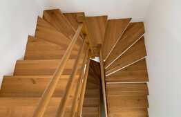 Duplex de vanzare, 115 mp, teren 120 mp, parcare, zona strazii Florilor