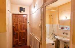 Garsoniera spatioasa, 27 mp, zona Calvaria