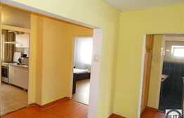 De inchiriat 4 camere decomandate, 95 mp, mobilat modern, zona strazii Bucuresti